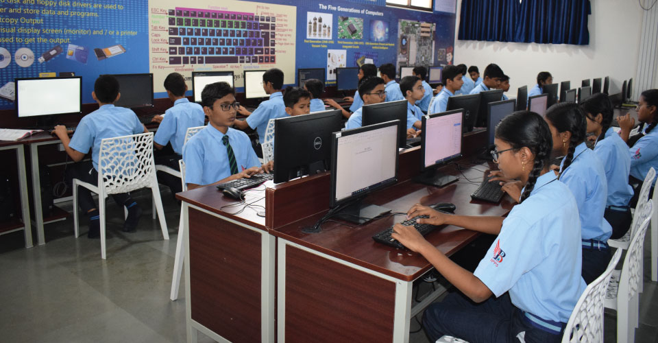 COMPUTER LAB